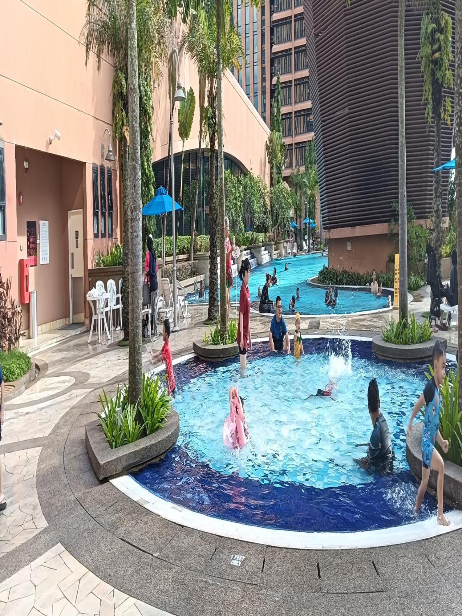 Nexus Service Suite Times Square Kuala Lumpur Buitenkant foto